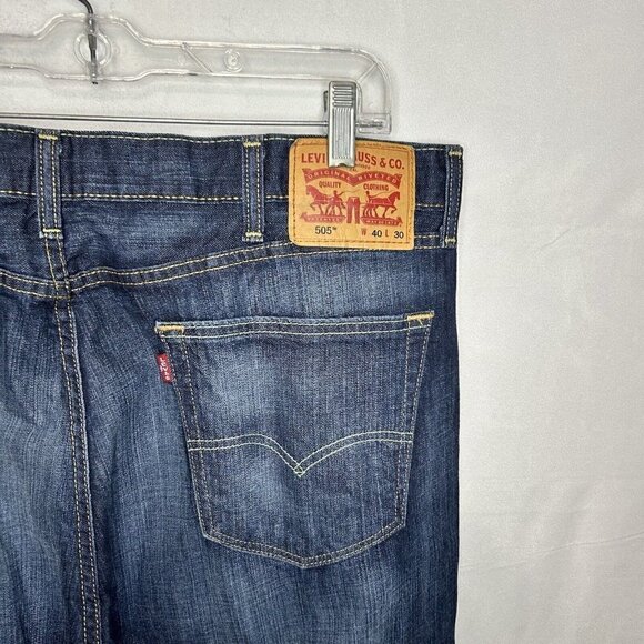 Levi's 505 Regular Fit Straight Leg Blue Denim High-Rise Jeans Size 40x30 - Picture 9 of 9